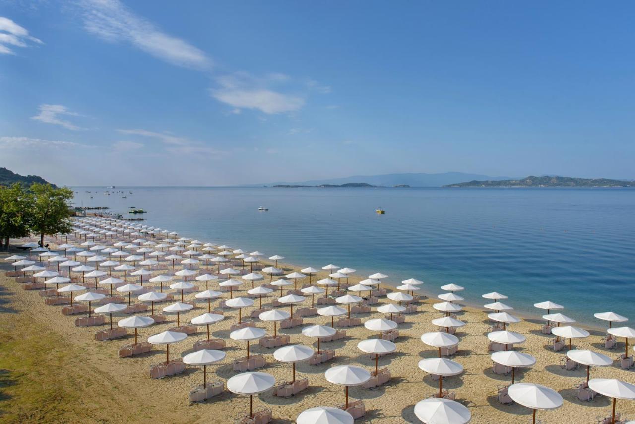 Akrathos Beach Hotel オウランオウポリ エクステリア 写真